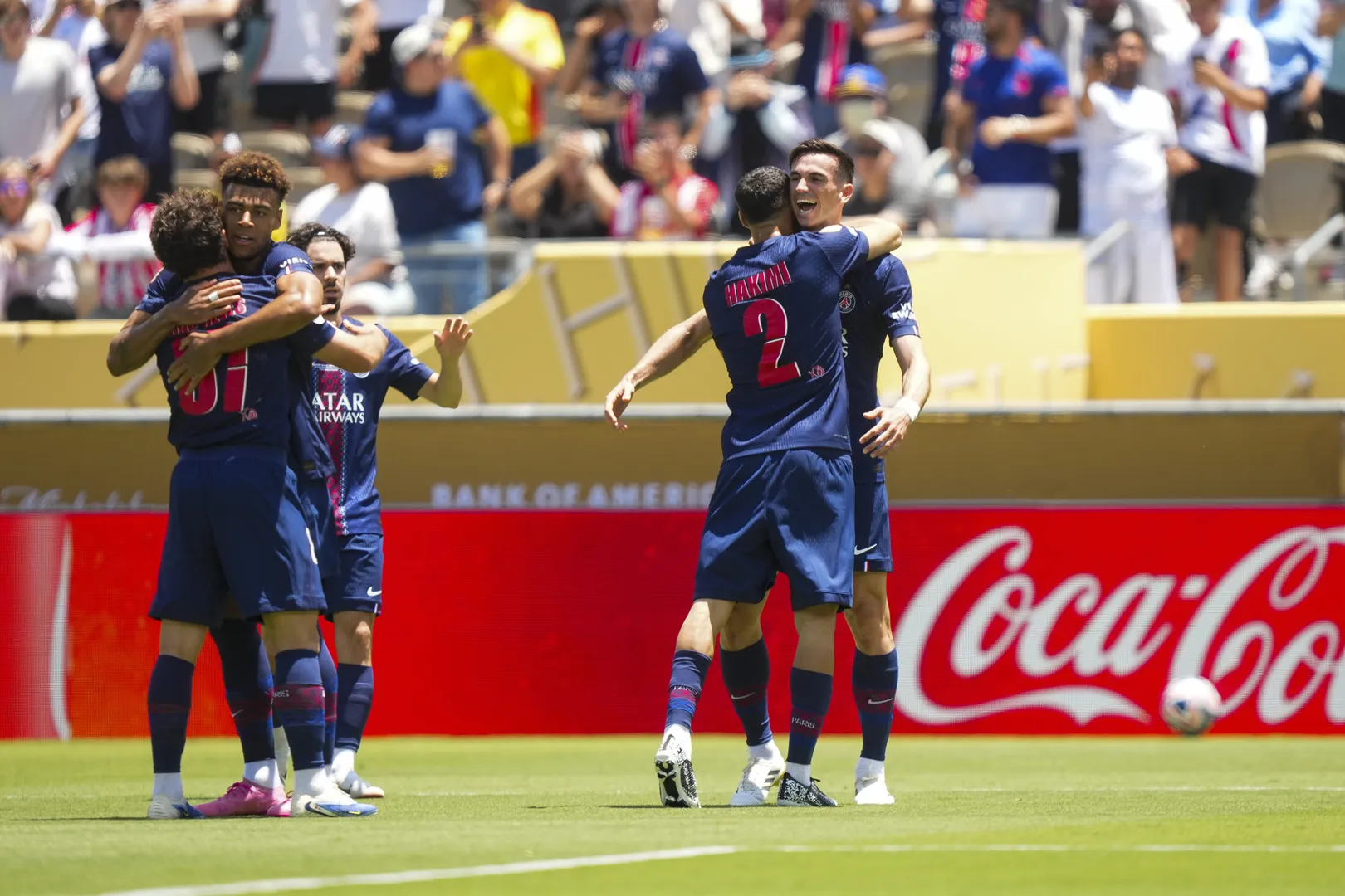 Camisa do PSG na estreia no Mundial tinha colabora&ccedil;&atilde;o "pol&ecirc;mica"