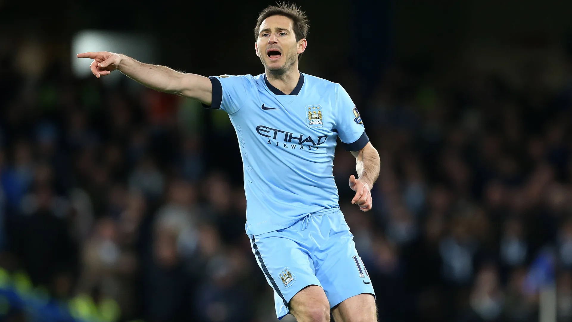 Frank Lampard, meio-campista do Manchester City, em a&ccedil;&atilde;o durante a partida da Premier League contra o Chelsea, em Stamford Bridge, em Londres, em 31 de janeiro de 2015.