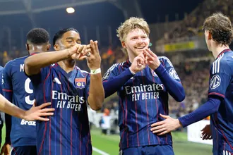 &lsquo;Como marcar um gol normal?&rsquo;: Companheiro de Endrick usa IA para objetivo inusitado