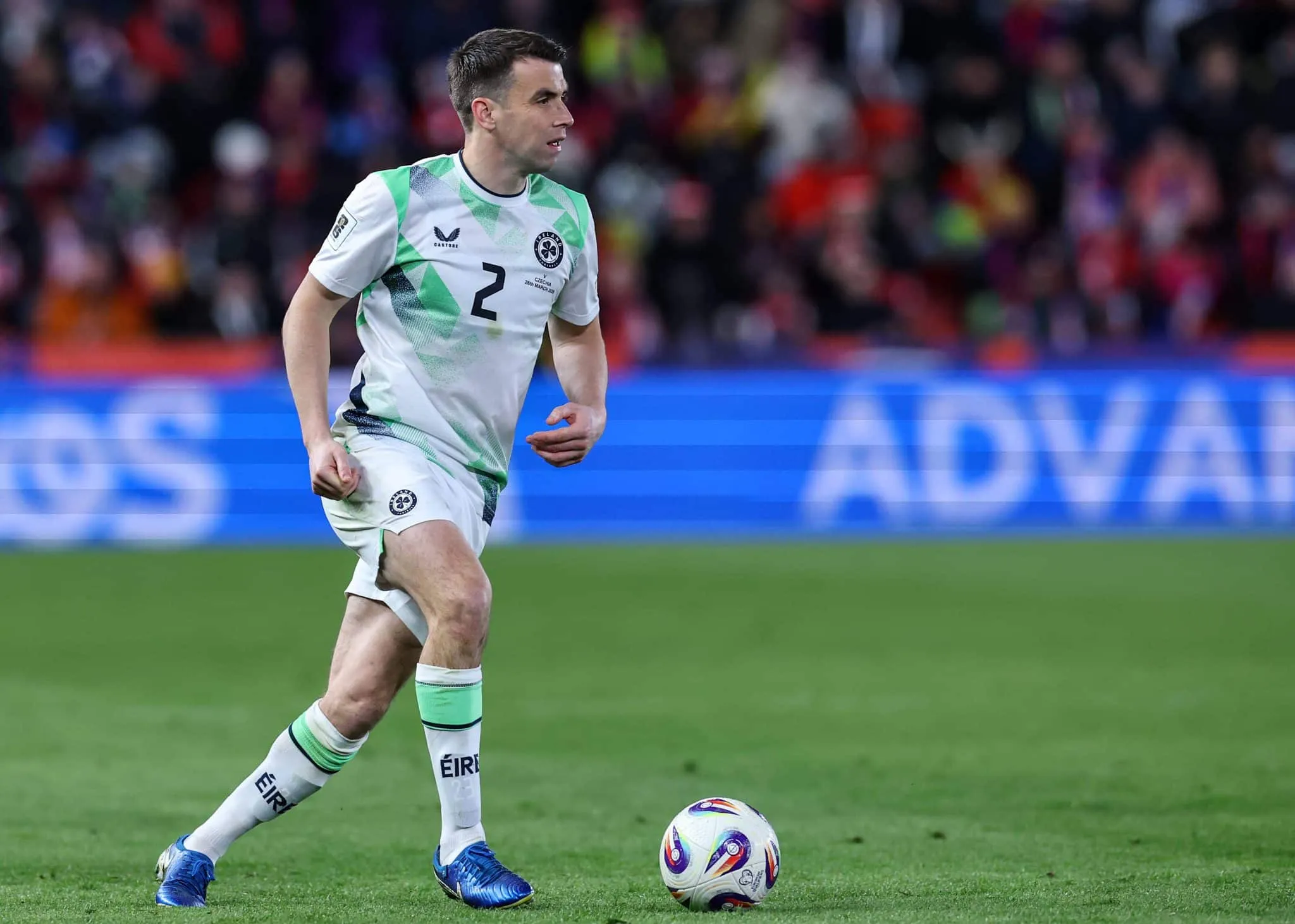 Seamus Coleman em atua&ccedil;&atilde;o pela sele&ccedil;&atilde;o da Irlanda (Foto: IMAGO / Inpho Photography)