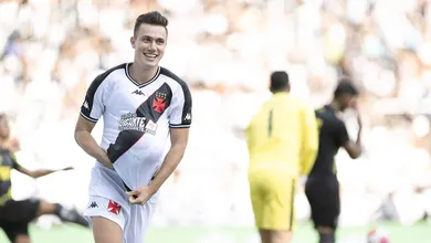 Vasco renova o contrato de Lucas Piton e tenta se blindar do interesse de clubes do exterior