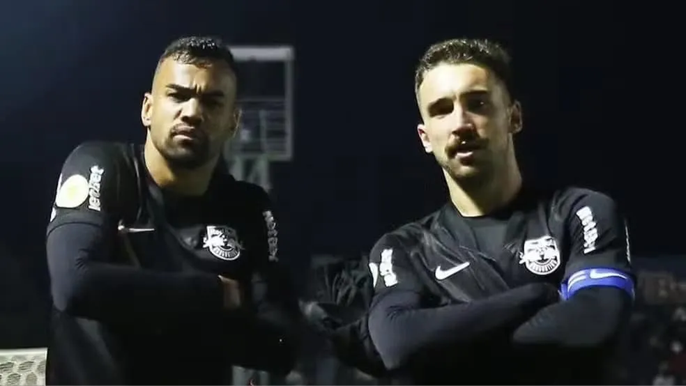 Problema de L&eacute;o Pereira acirra de vez a briga por titularidade na zaga&nbsp;do&nbsp;Flamengo