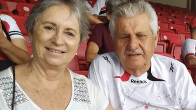 &lsquo;Entro no Morumbi e me arrepio&rsquo;: lendas de S&atilde;o Paulo e Milan atraem fam&iacute;lias e torcedores de outros estados
