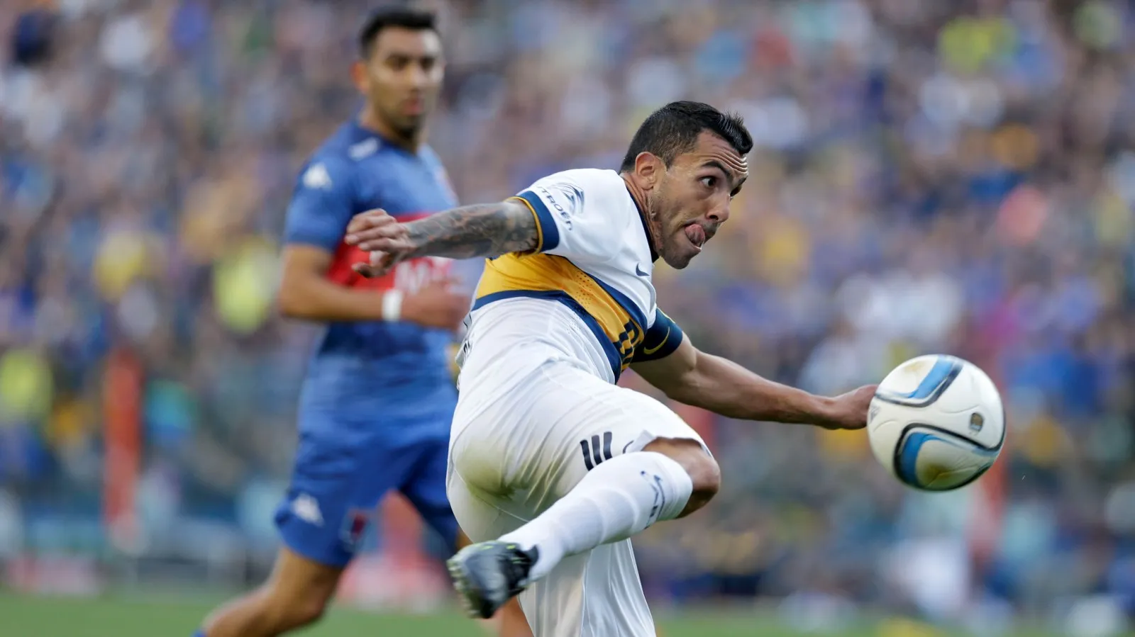 Tevez: &ldquo;Pensei em disputar de novo a final da Copa Argentina. D&oacute;i ganhar assim&rdquo;