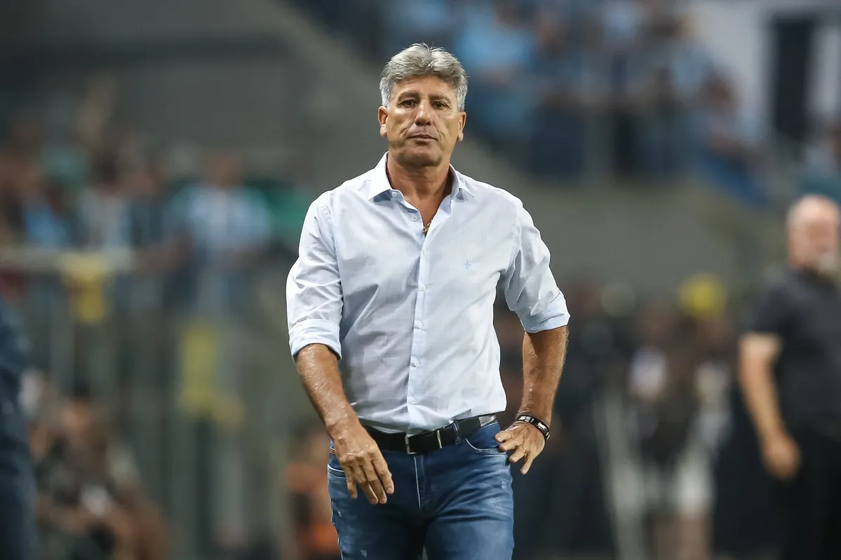 Gr&ecirc;mio: Renato elogia Grando em classifica&ccedil;&atilde;o e volta a pedir refor&ccedil;os