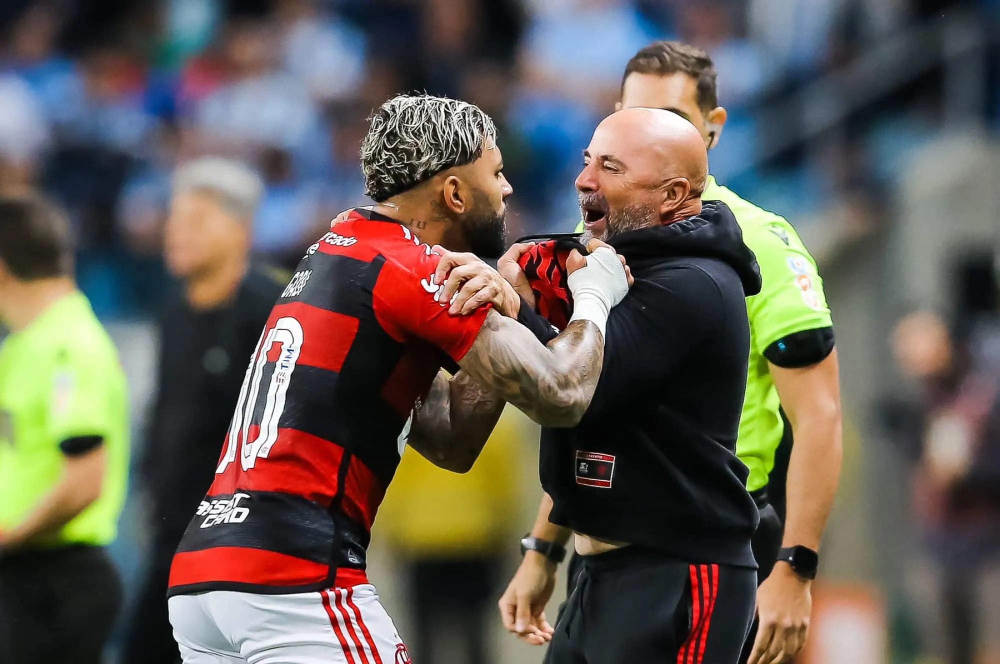 Gabigol defende um trabalho perdido de Sampaoli, em rara coletiva pelo Flamengo