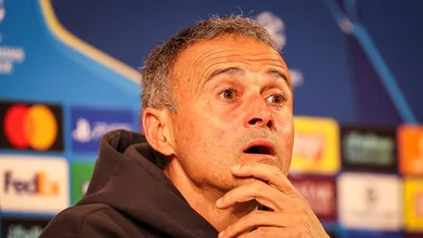 &lsquo;Ele &eacute; um verdadeiro l&iacute;der&rsquo;: Luis Enrique se derrete por Marquinhos no PSG