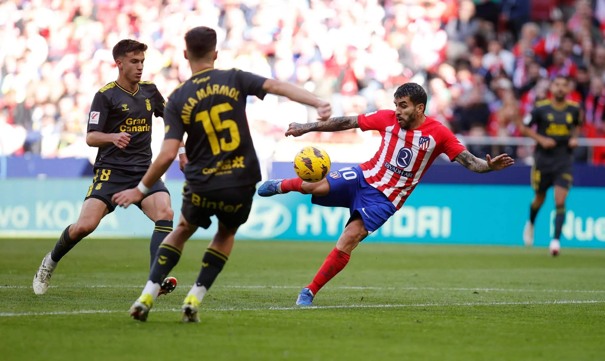 &Aacute;ngel Correa e Llorente comandam goleada, e Atl&eacute;tico de Madrid amassa o Las Palmas em casa