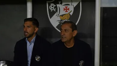 &lsquo;&Eacute; outro Vasco&rsquo;:  Emiliano D&iacute;az tenta esquecer problemas e focar no Brasileiro