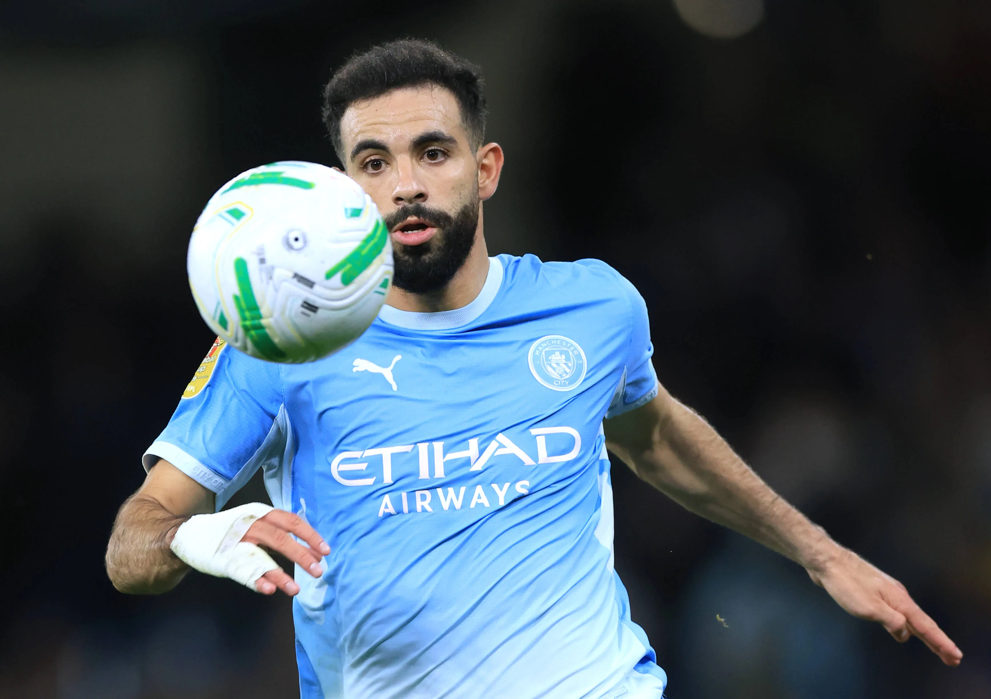 A&iuml;t-Nouri em a&ccedil;&atilde;o pelo Manchester City