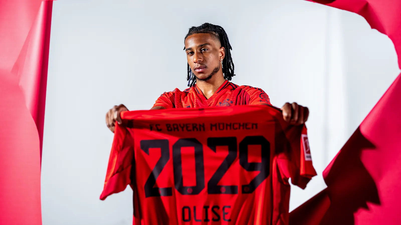 Apresenta&ccedil;&atilde;o de Olise no Bayern de Munique