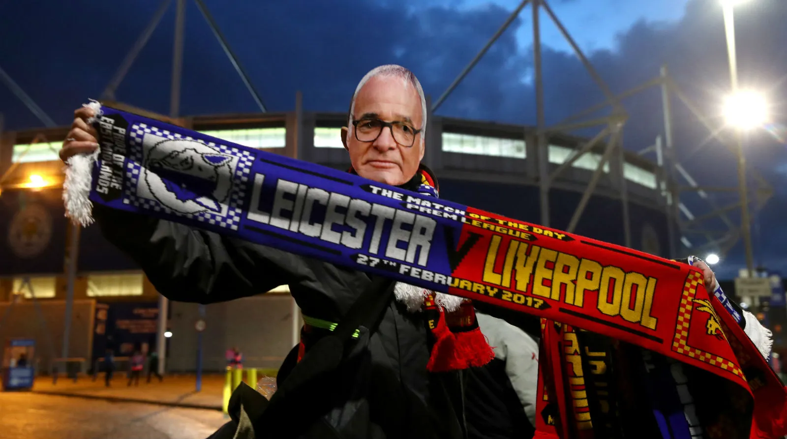 Torcida do Leicester demonstrou gratid&atilde;o com Ranieri, mas sem deixar de apoiar o time