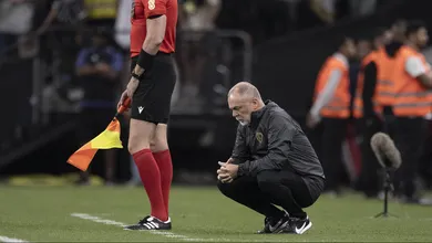 Contra o Athletico-PR, Corinthians precisa vencer seca para se distanciar do rebaixamento