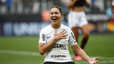 Apesar de hor&aacute;rio ingrato, equipe feminina do Corinthians supera audi&ecirc;ncia da masculina na TV aberta