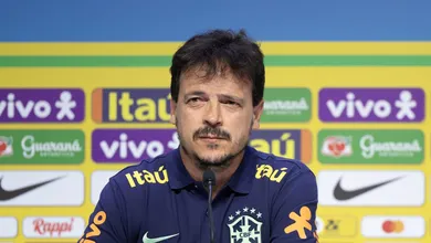 Diniz convoca Sele&ccedil;&atilde;o pela 1&ordf; vez: Lista para a estreia tem volta de Neymar e mais do mesmo