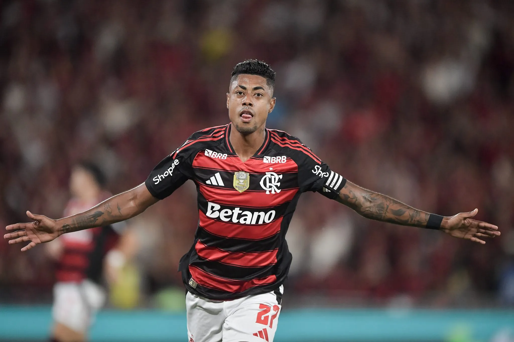 Filipe Lu&iacute;s alcan&ccedil;a objetivo e ganha duas respostas em vit&oacute;ria do Flamengo sobre o Sport