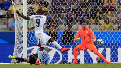 Uruguai 1&times;3 Costa Rica: Joel &ldquo;Ca&ccedil;a-Fantasmas&rdquo; Campbell derruba a Celeste