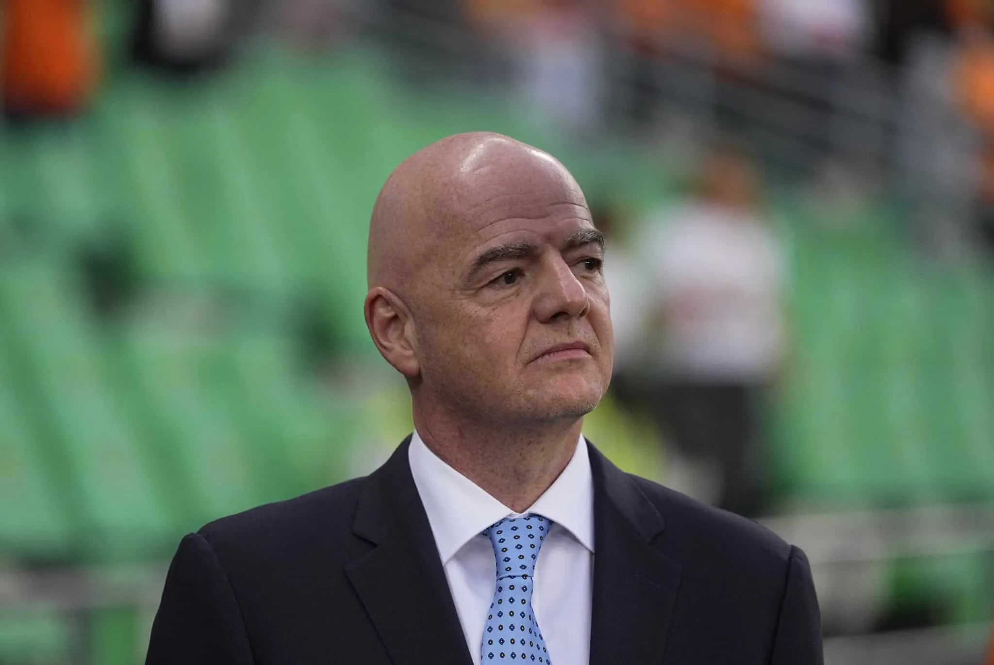 Mais parecida com t&ecirc;nis: Em meio &agrave; cr&iacute;ticas, FIFA anuncia uma nova vers&atilde;o do VAR