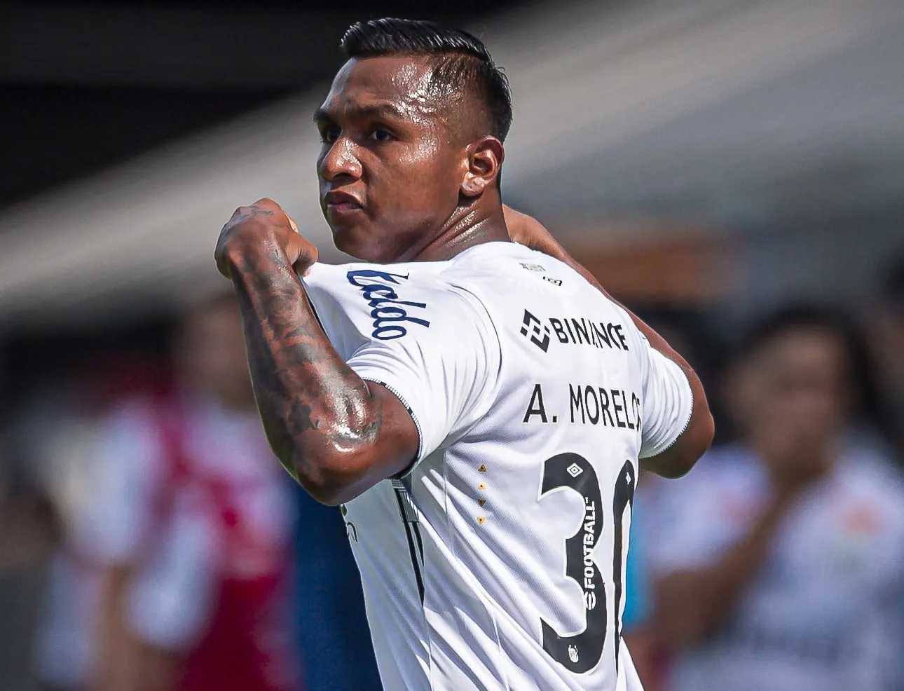 Conversas para transfer&ecirc;ncia esfriam e Morelos espera mais chances no Santos