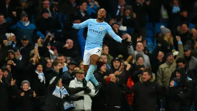 Com uma amostra do jogador que est&aacute; se tornando, Sterling sela vit&oacute;ria card&iacute;aca do City