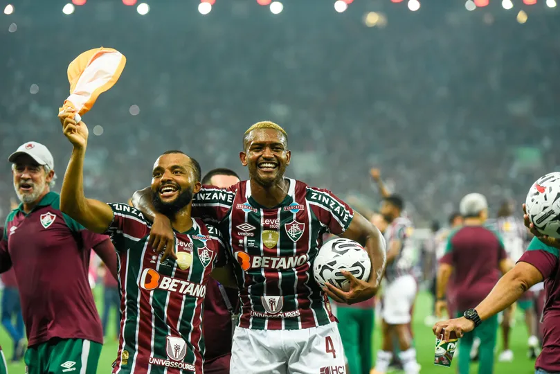 Marlon e Samuel Xavier perderam tempo com les&otilde;es; zagueiro n&atilde;o sabe se fica no Fluminense - Foto: Icon sport