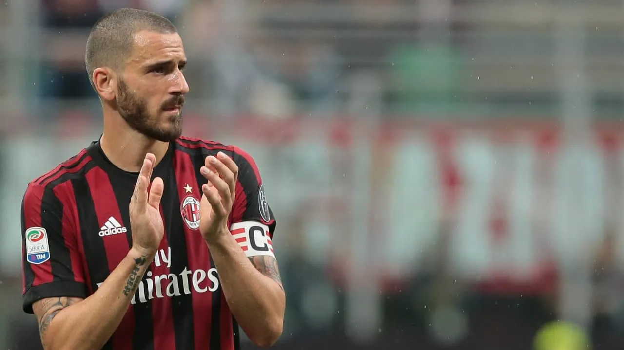 Era chinesa chega ao fim no Milan: fundo de investimento Elliot assume para acertar finan&ccedil;as