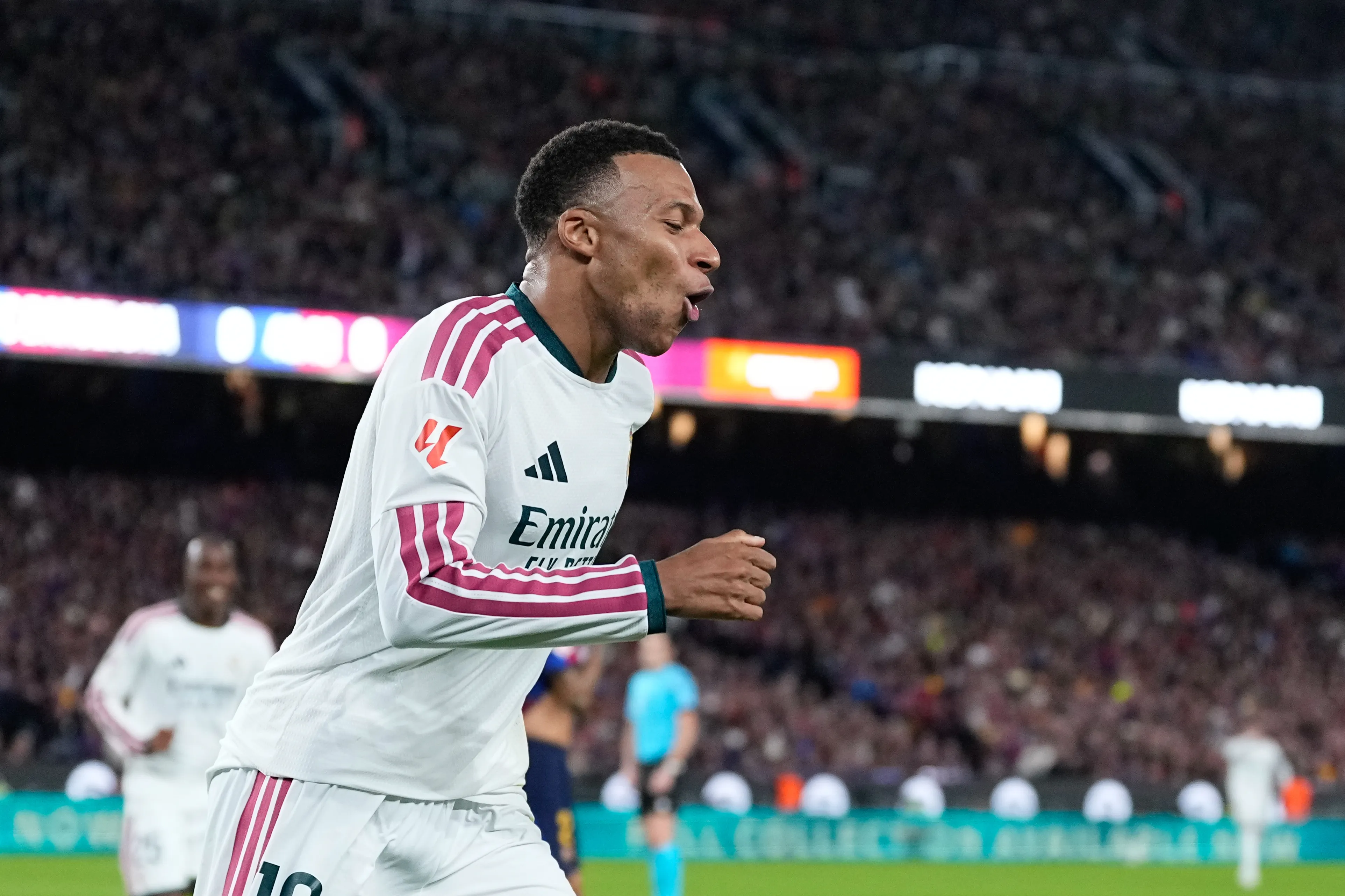 Mbapp&eacute; chega a 100 gols pelo Real Madrid para vencer Barcelona no melhor estilo Mourinho