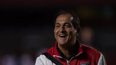 S&atilde;o Paulo toma decis&atilde;o sobre garotos ap&oacute;s conversa com Muricy Ramalho