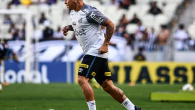 Soteldo, afastado do Santos, &eacute; procurado para jogar na S&eacute;rie B