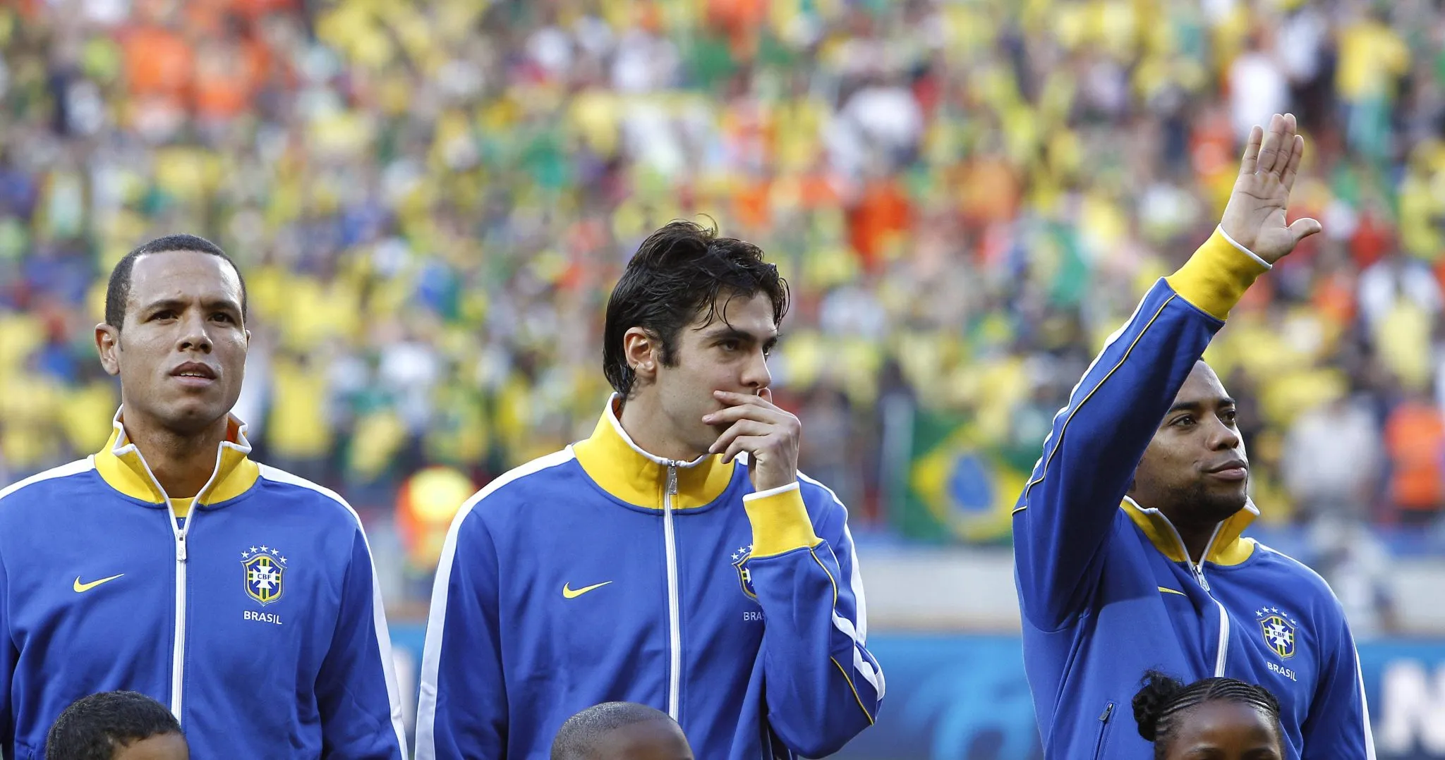 Kak&aacute;, Luis Fabiano e Robinho eram as esperan&ccedil;as de 2010
