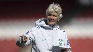 Pia volta para o futebol europeu depois de sua passagem decepcionante pela sele&ccedil;&atilde;o&nbsp;brasileira