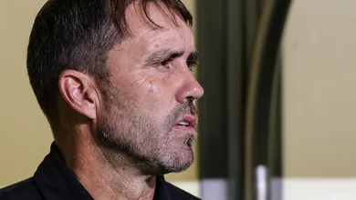 Coudet fala em problema f&iacute;sico no Inter, mas demonstra confian&ccedil;a na virada