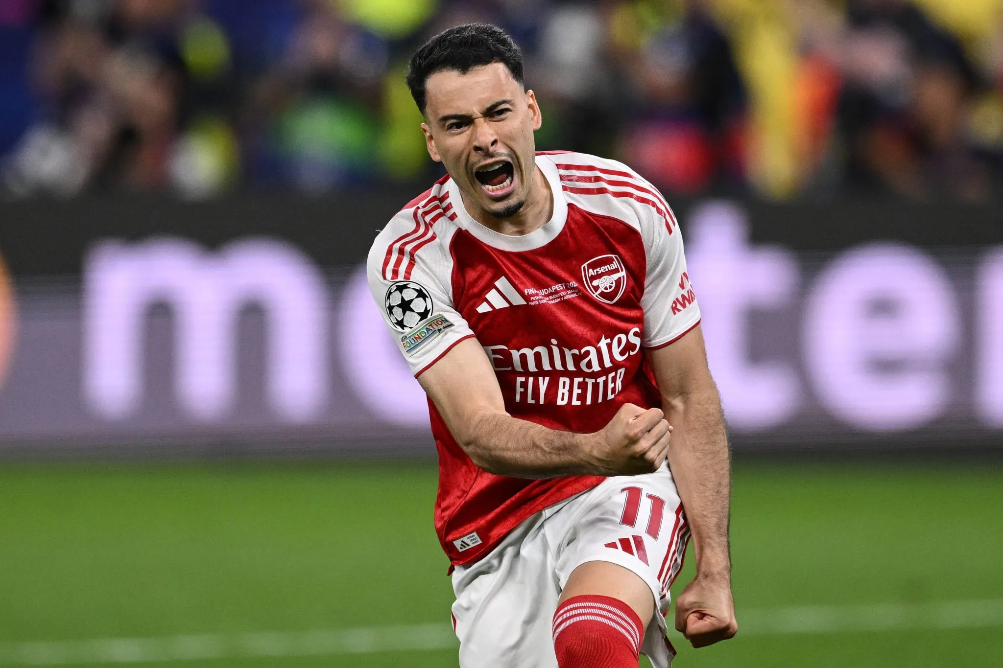 Martinelli celebra gol pelo Arsenal