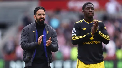 Manchester United prepara reformula&ccedil;&atilde;o no meio-campo; lista de 6 alvos conta com brasileiro