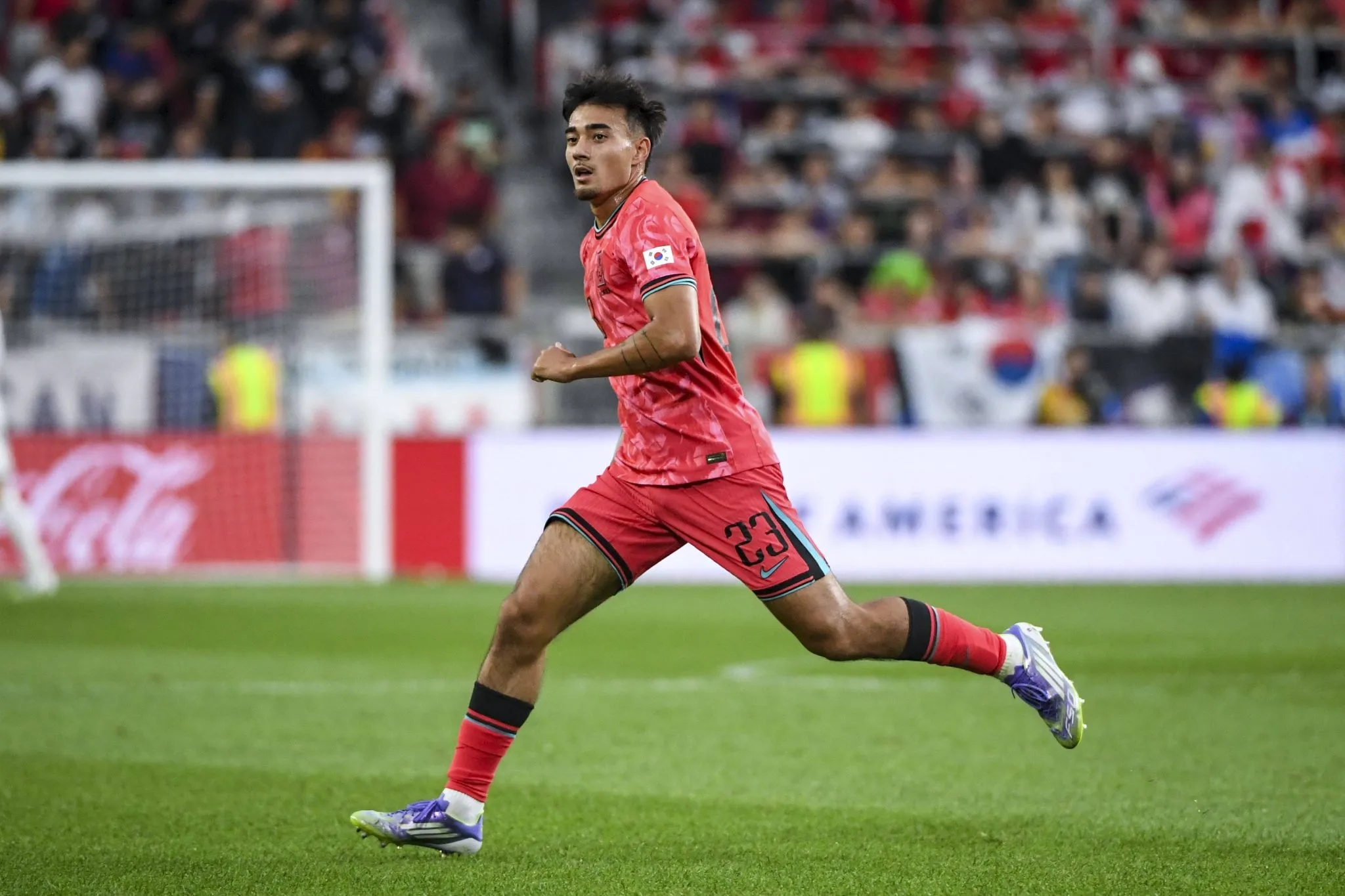 Jens Castrop &eacute; novidade bem-vinda na sele&ccedil;&atilde;o sul-coreana (Foto: IMAGO / Sports Press Photo)