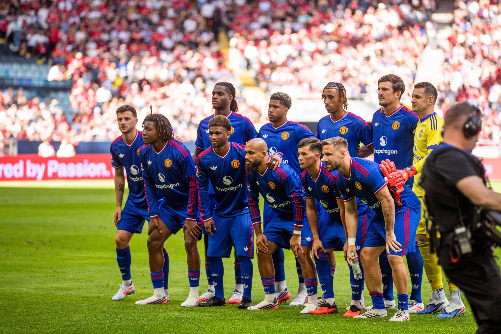 Jogadores do Manchester United perfilados antes de amistoso 