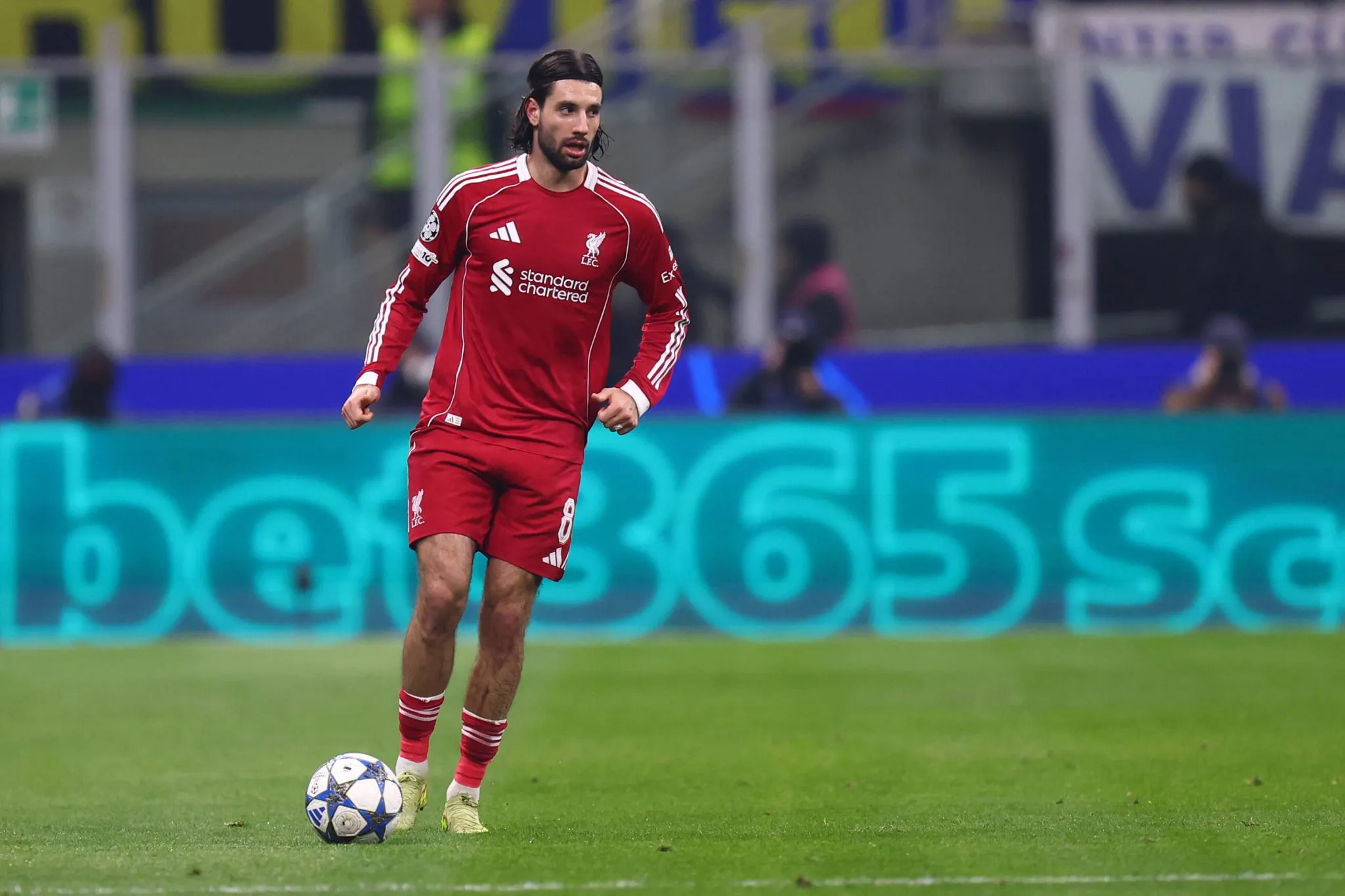 Finalmente seguro na defesa, Liverpool d&aacute; resposta contra Internazionale ap&oacute;s crise com Salah