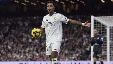 Rodrygo tira Real Madrid do fundo do po&ccedil;o e evita trag&eacute;dia em cl&aacute;ssico contra Atl&eacute;tico