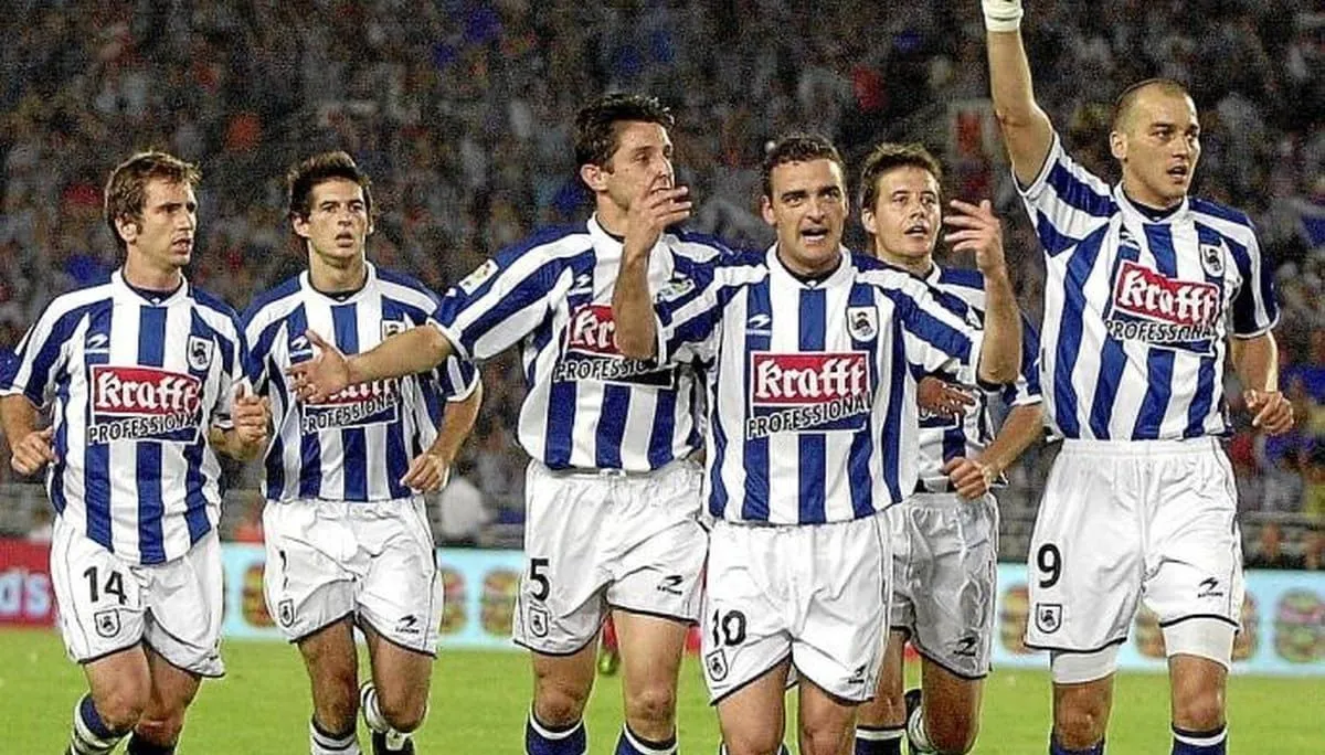 H&aacute; 20 anos, uma Real Sociedad encantadora ficava no quase em La Liga, mas marcava a hist&oacute;ria do clube
