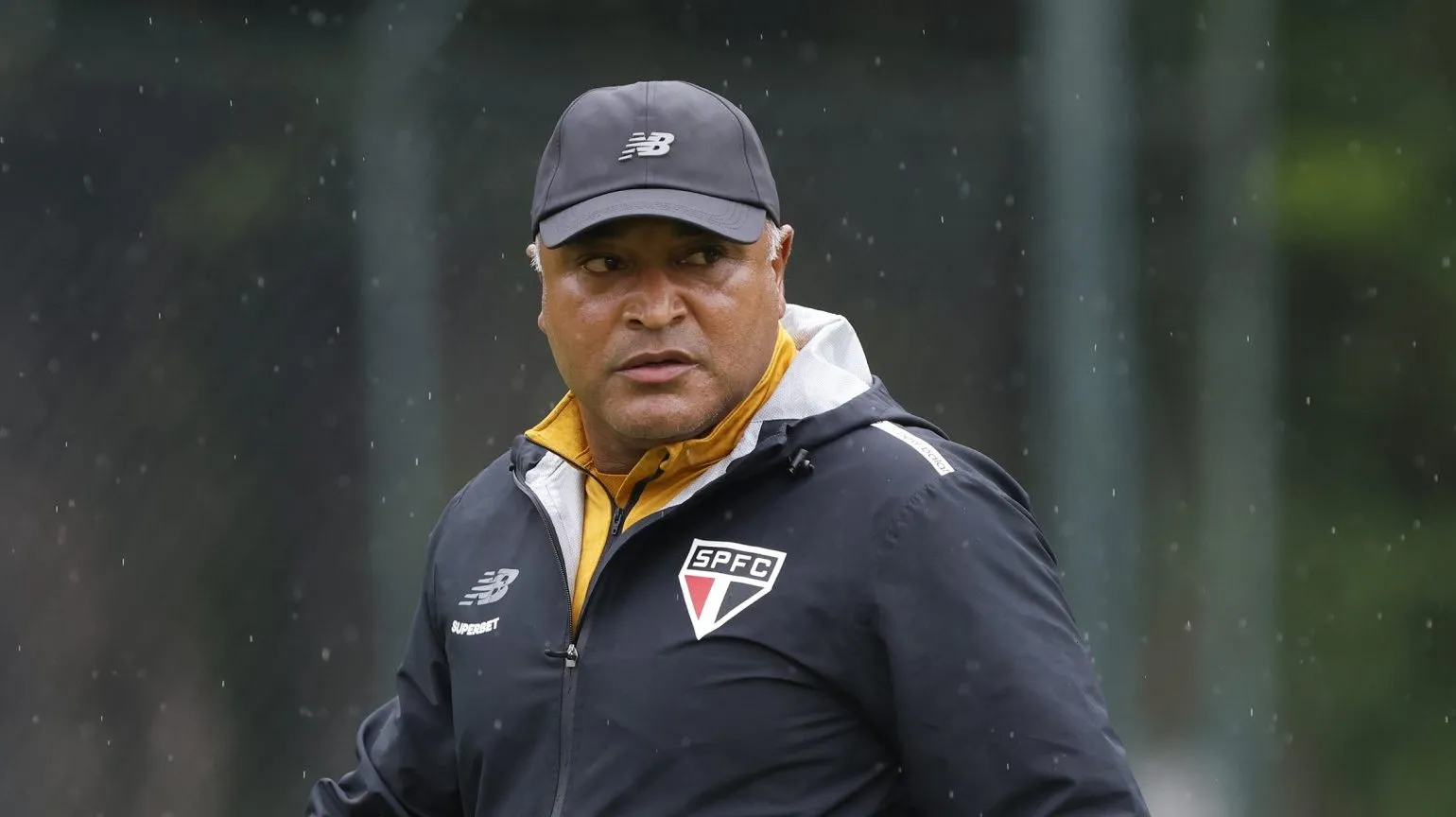 O t&eacute;cnico Roger Machado em treino do S&atilde;o Paulo