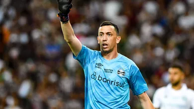 Gr&ecirc;mio tem motivo que vai al&eacute;m do dinheiro para liberar titular ao Boca Juniors
