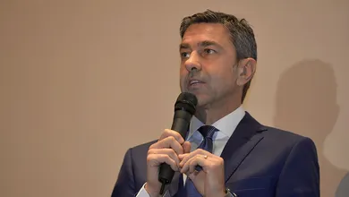 Costacurta confirma: pr&oacute;ximo t&eacute;cnico da It&aacute;lia ser&aacute; Conte, Mancini ou Di Biagio