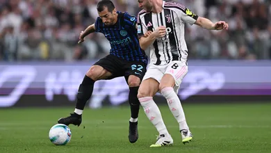 Juventus e Internazionale brindam ao futebol com jogo de incr&iacute;veis sete gols