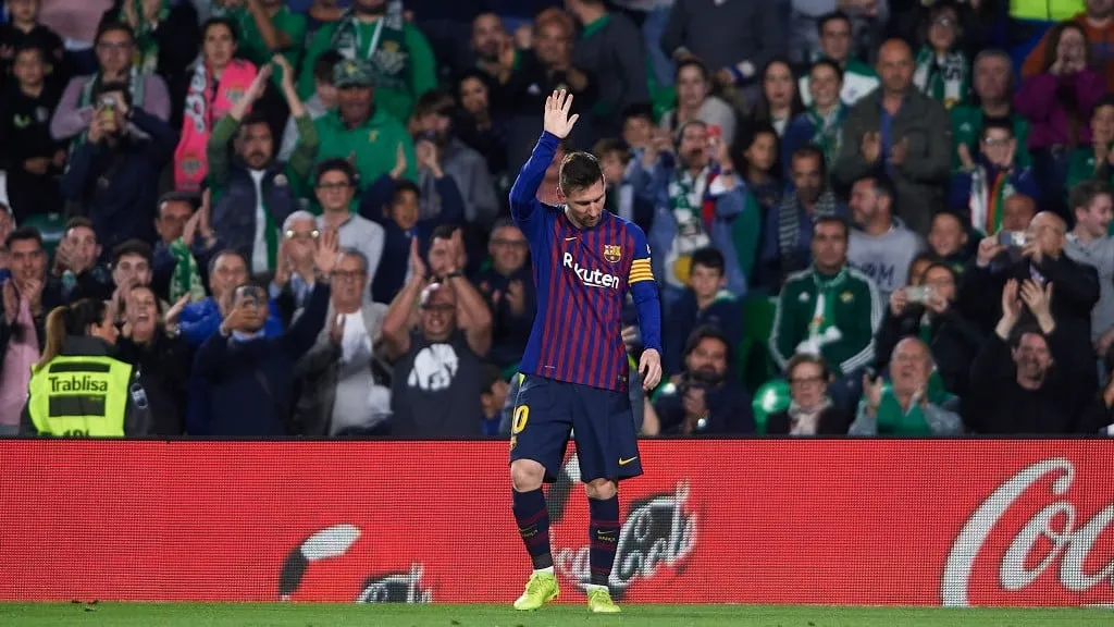 Messi: &ldquo;N&atilde;o me lembro de ter sido ovacionado por um rival (antes)&rdquo;