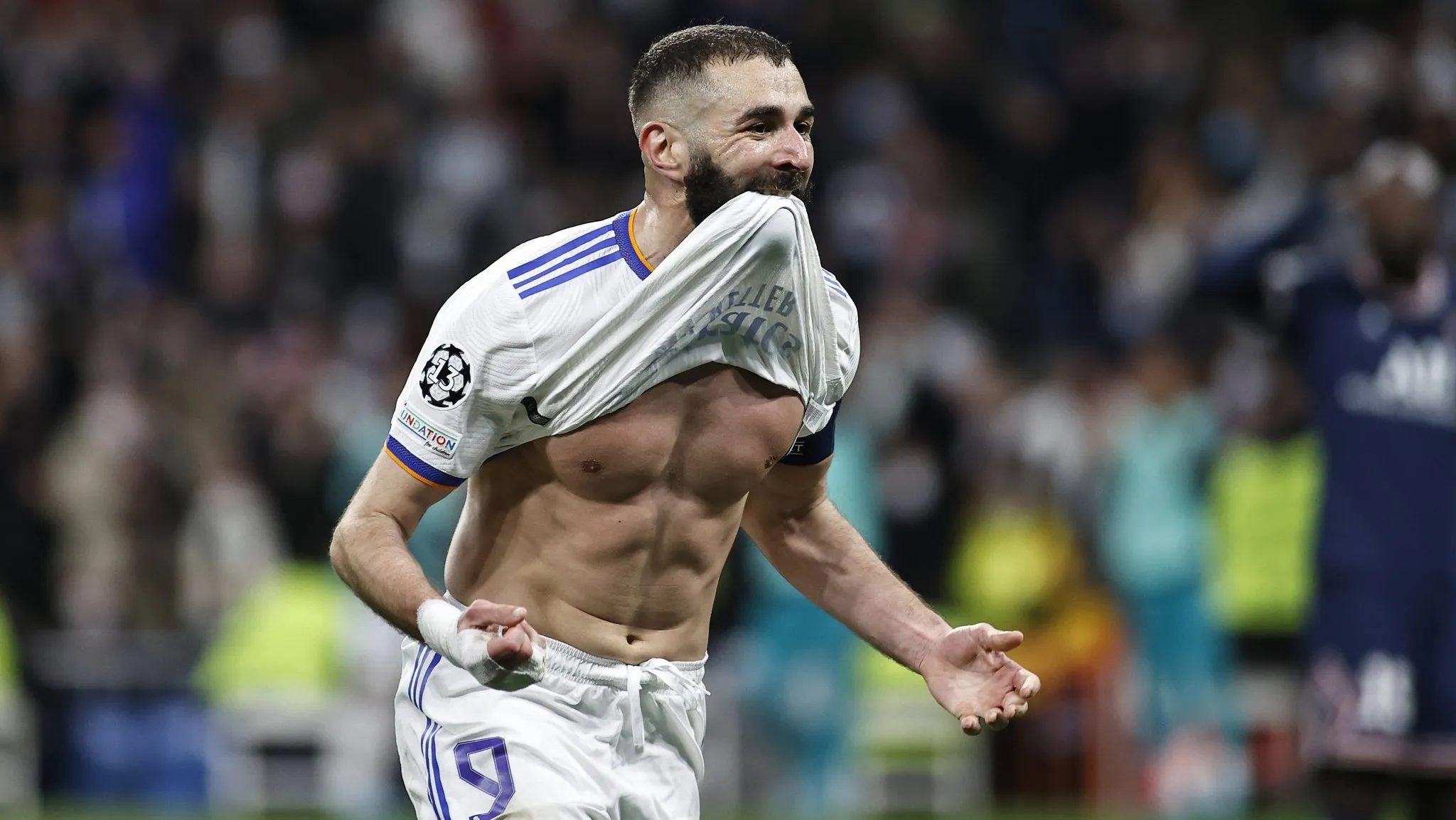 Benzema: &lsquo;No PSG, todos sabem o que deve ser feito; no Real Madrid, &eacute; mais complicado&rsquo;
