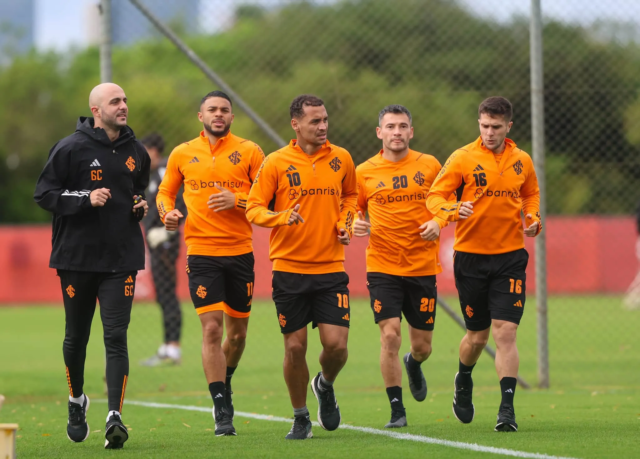 Problemas f&iacute;sicos (e muitos!) marcam temporada decepcionante do Internacional