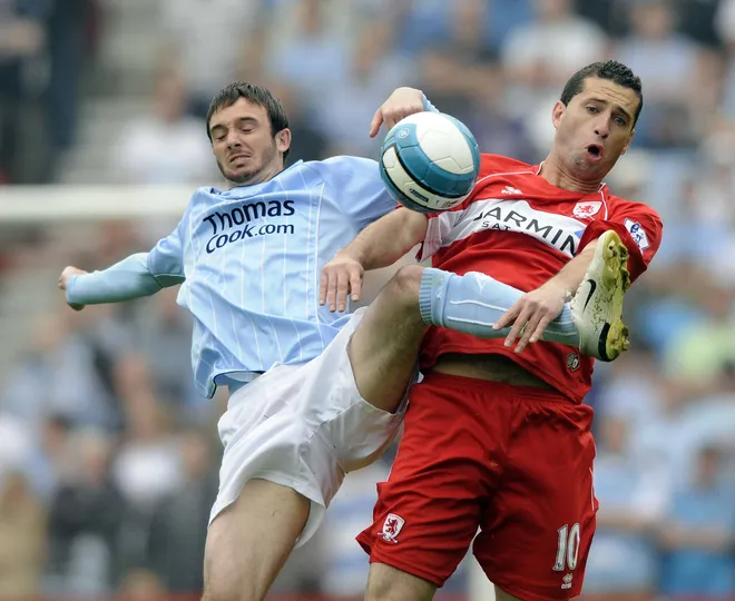 Rochemback teve passagem de prest&iacute;gio pelo Middlesbrough, em um dos melhores momentos do clube no cen&aacute;rio ingl&ecirc;s