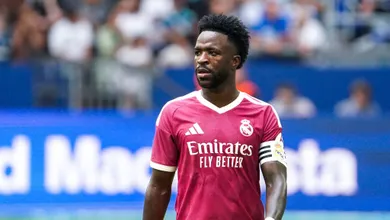 Com Arsenal no passado, Vin&iacute;cius Jr atinge status in&eacute;dito no Real Madrid de Mourinho