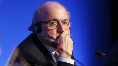 Na entrevista mais sincera desde ren&uacute;ncia, Blatter mostra rancor com Platini e medo do futuro