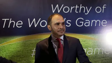 Pr&iacute;ncipe Ali, candidato a presidente da Fifa: &ldquo;Se Blatter ficar, patrocinadores ir&atilde;o sair&rdquo;